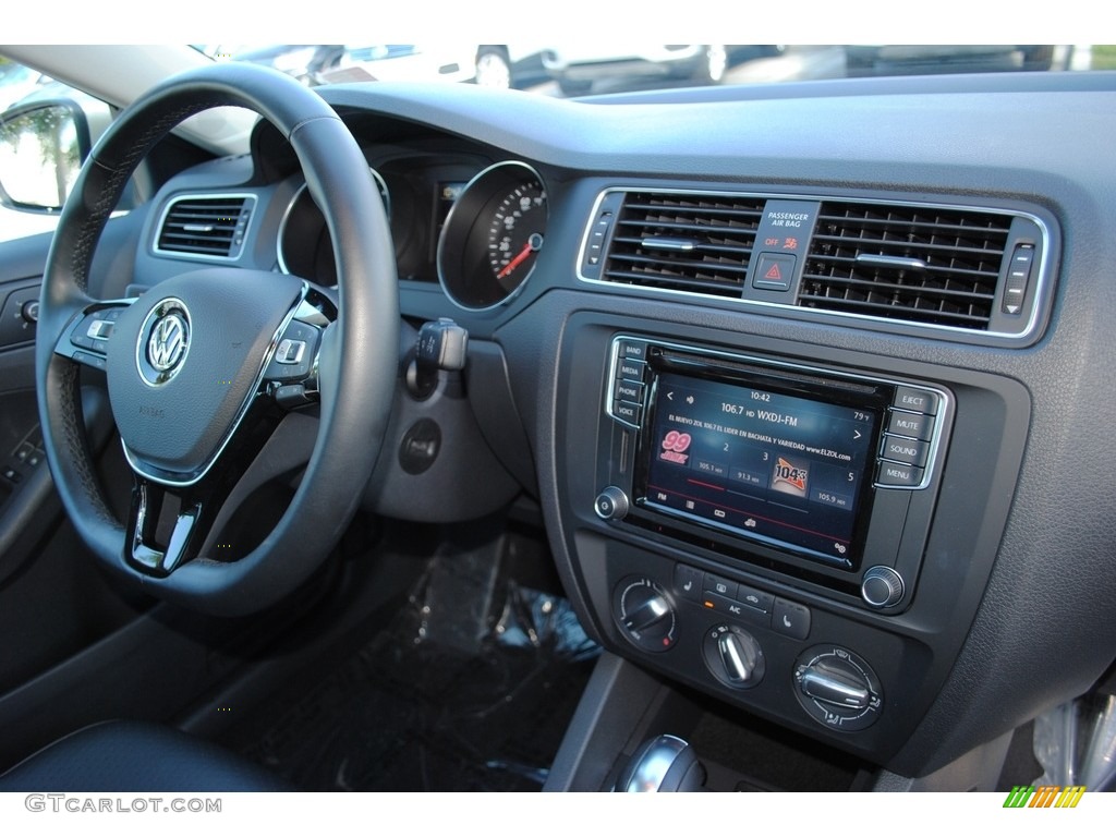 2016 Jetta SE - Moonrock Silver Metallic / Titan Black photo #19