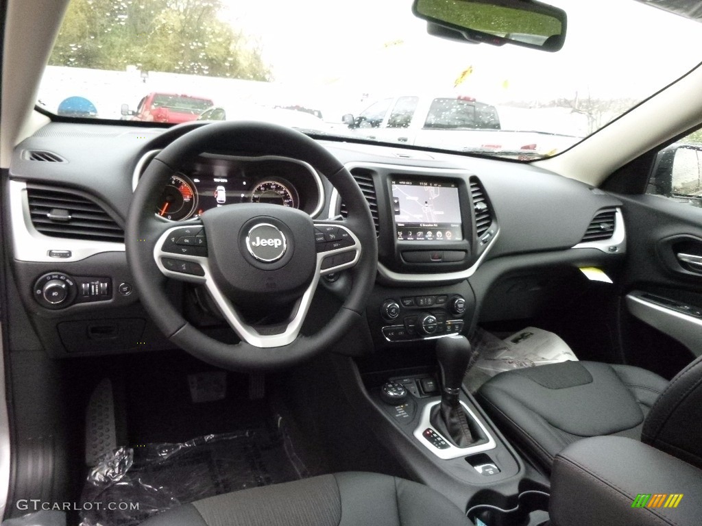 Black Interior 2017 Jeep Cherokee Trailhawk 4x4 Photo #116825256