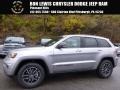 True Blue Pearl 2017 Jeep Grand Cherokee Trailhawk 4x4