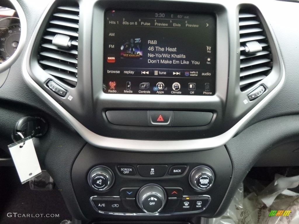 2017 Jeep Cherokee Trailhawk 4x4 Controls Photo #116826330
