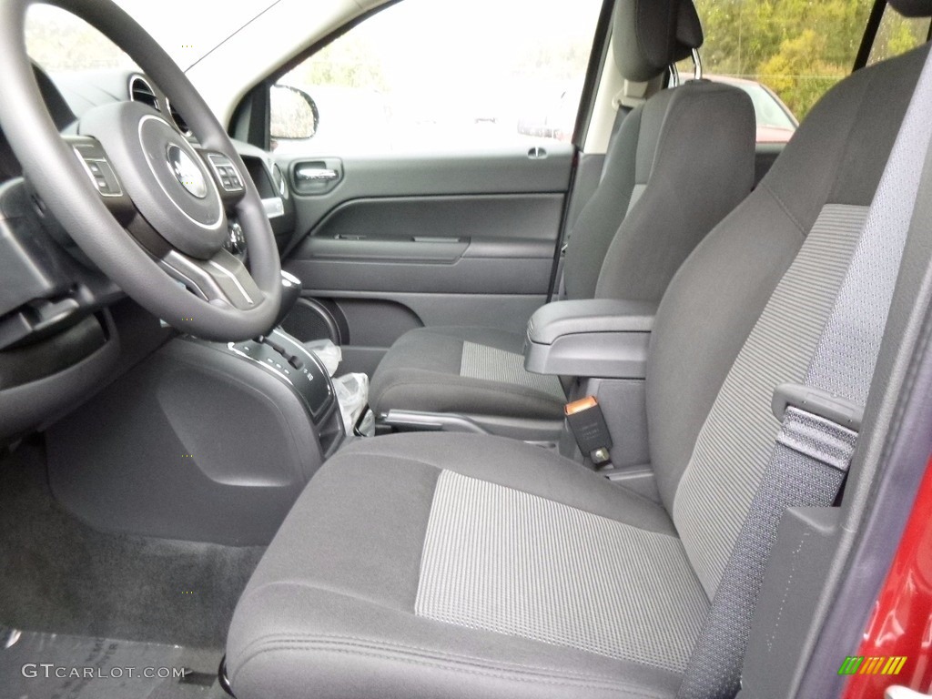 2017 Jeep Compass Sport 4x4 Front Seat Photo #116828330