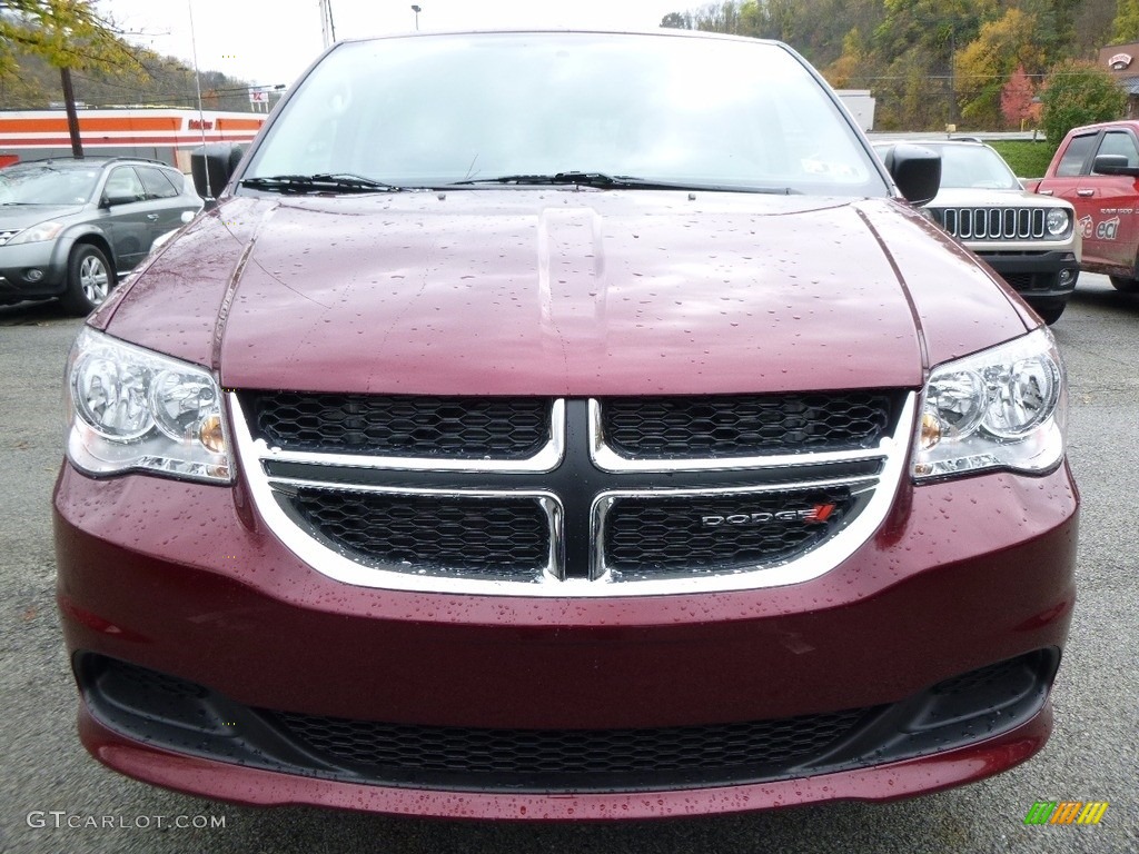 Octane Red 2017 Dodge Grand Caravan SE Exterior Photo #116830956