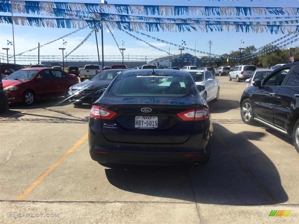 2014 Fusion S - Deep Impact Blue / Earth Gray photo #3