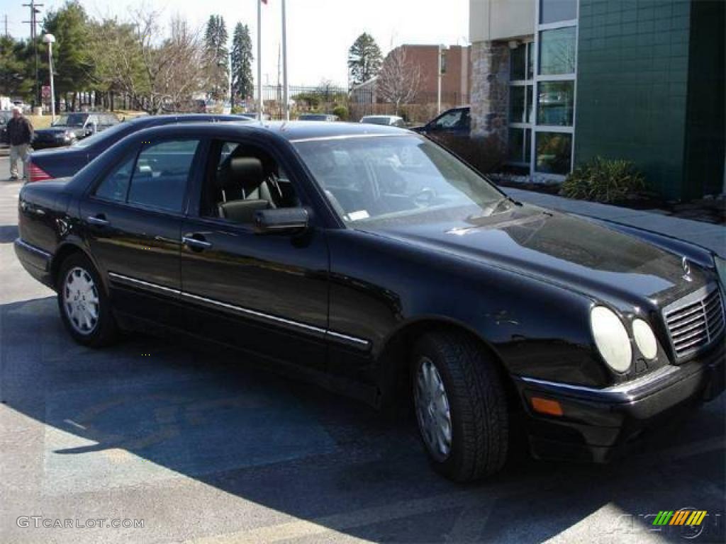 1997 E 320 Sedan - Black / Black photo #9