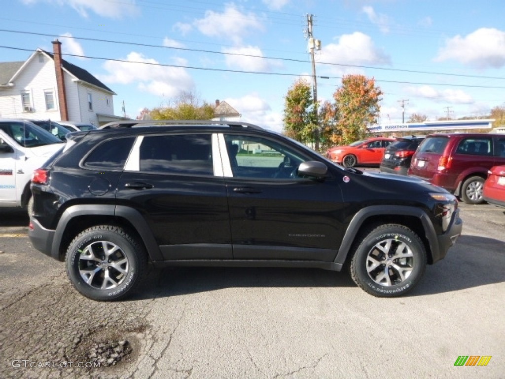 Diamond Black Crystal Pearl 2017 Jeep Cherokee Trailhawk 4x4 Exterior Photo #116834244