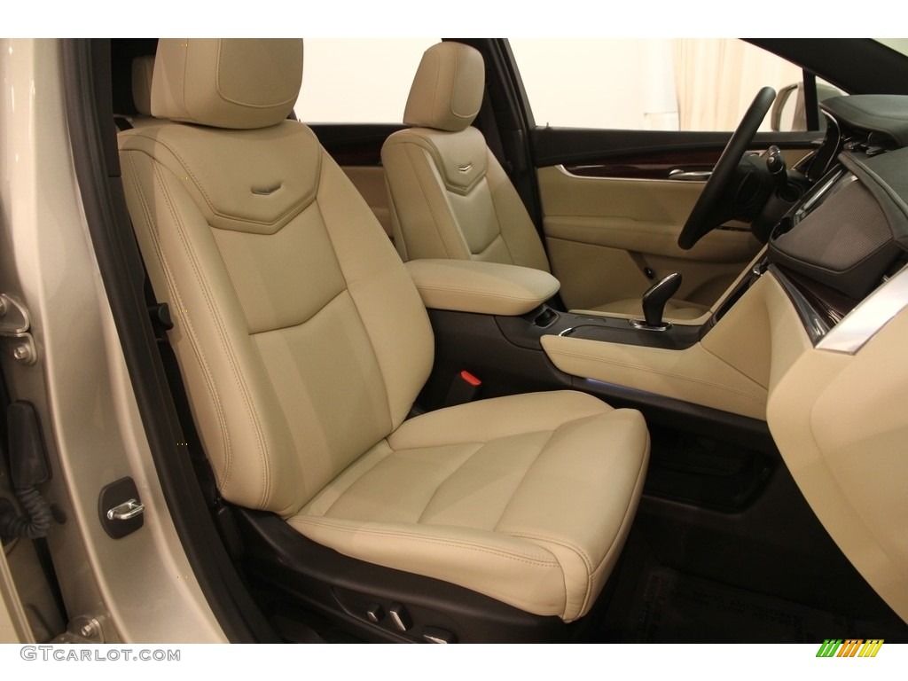 2017 XT5 Luxury - Silver Coast Metallic / Sahara Beige photo #17