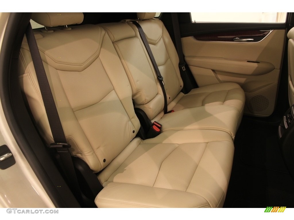 2017 XT5 Luxury - Silver Coast Metallic / Sahara Beige photo #18