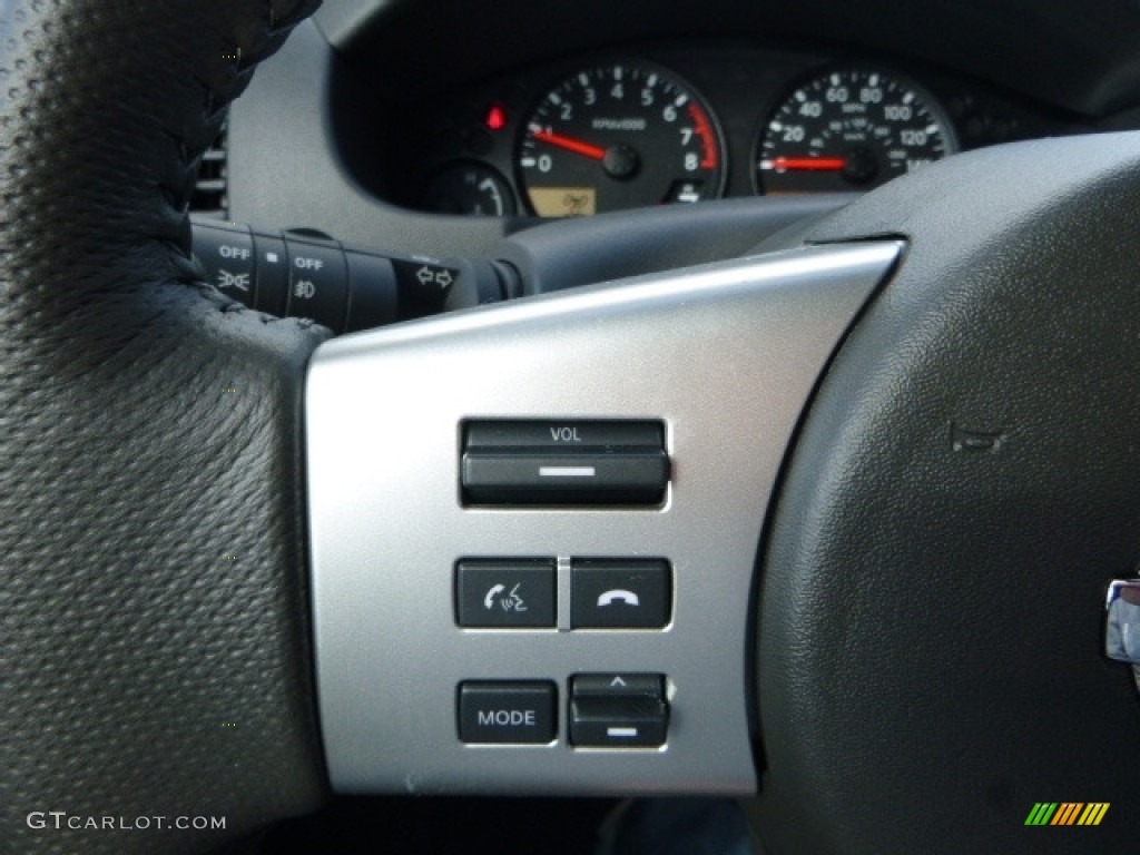 2017 Nissan Frontier SV King Cab 4x4 Controls Photo #116835270