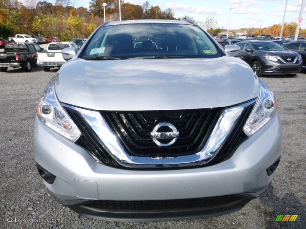 2017 Murano SV AWD - Brilliant Silver / Graphite photo #11