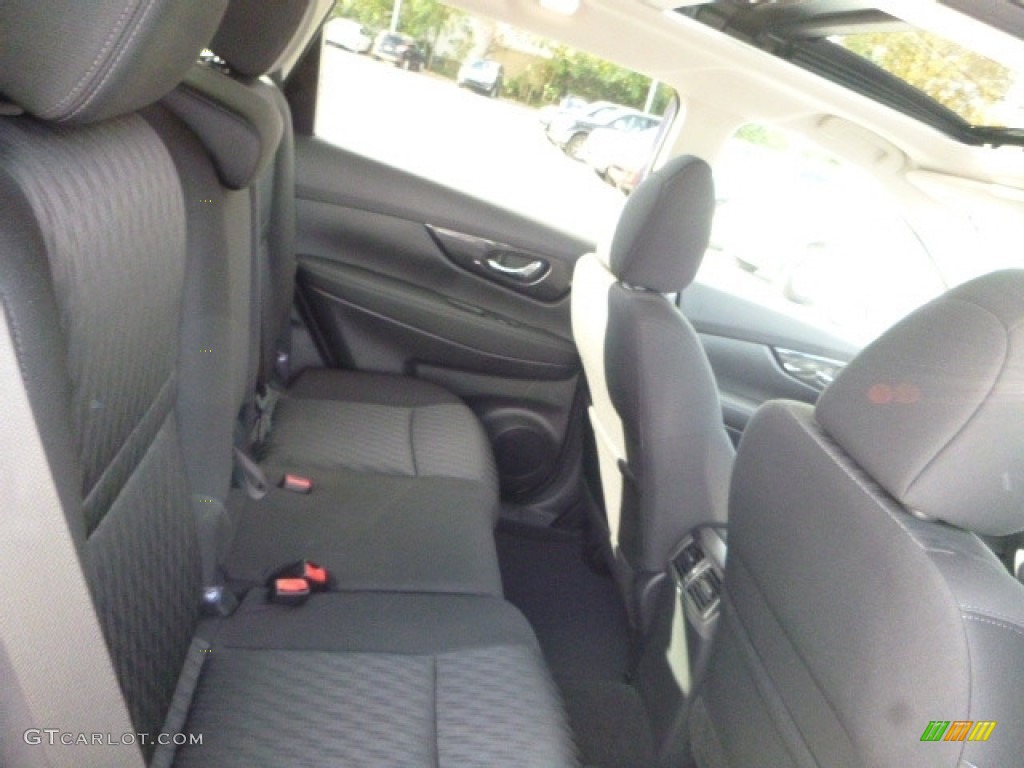 Charcoal Interior 2017 Nissan Rogue SV AWD Photo #116835399