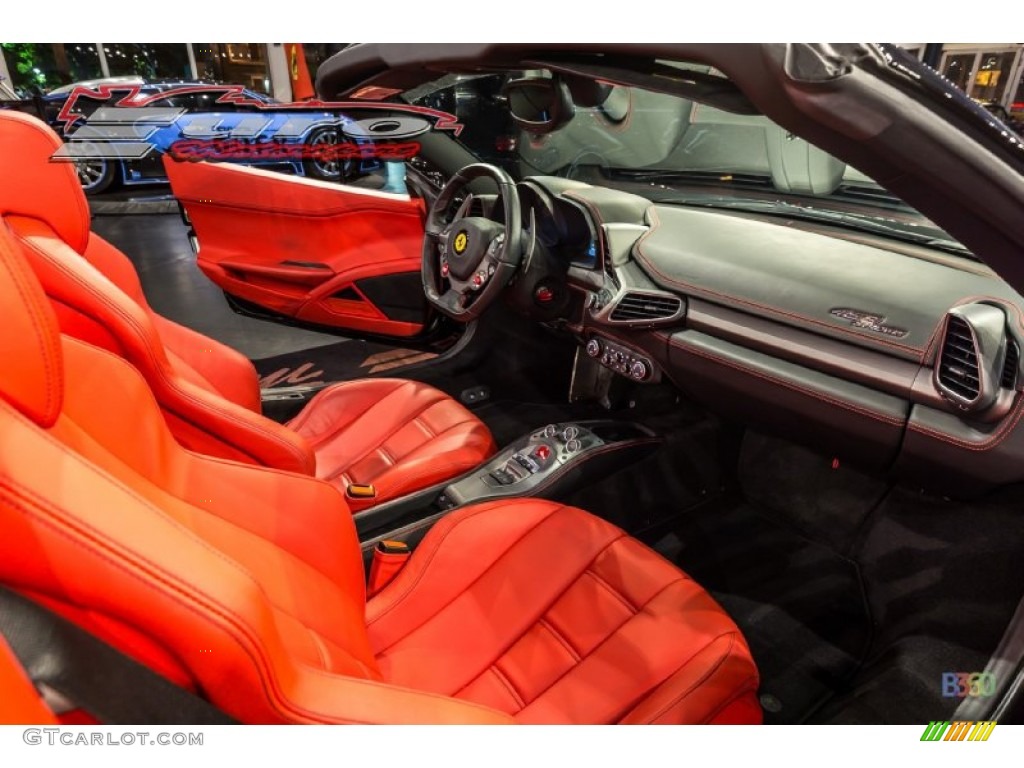 2013 458 Spider - Nero Daytona (Black Metallic) / Rosso photo #8