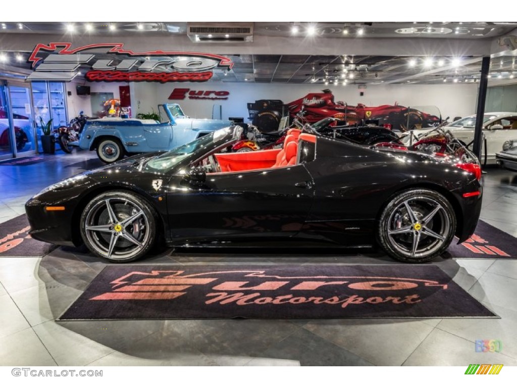 2013 458 Spider - Nero Daytona (Black Metallic) / Rosso photo #13