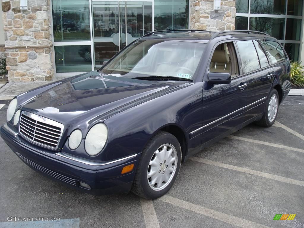 1999 E 320 4Matic Wagon - Midnight Blue / Parchment photo #2