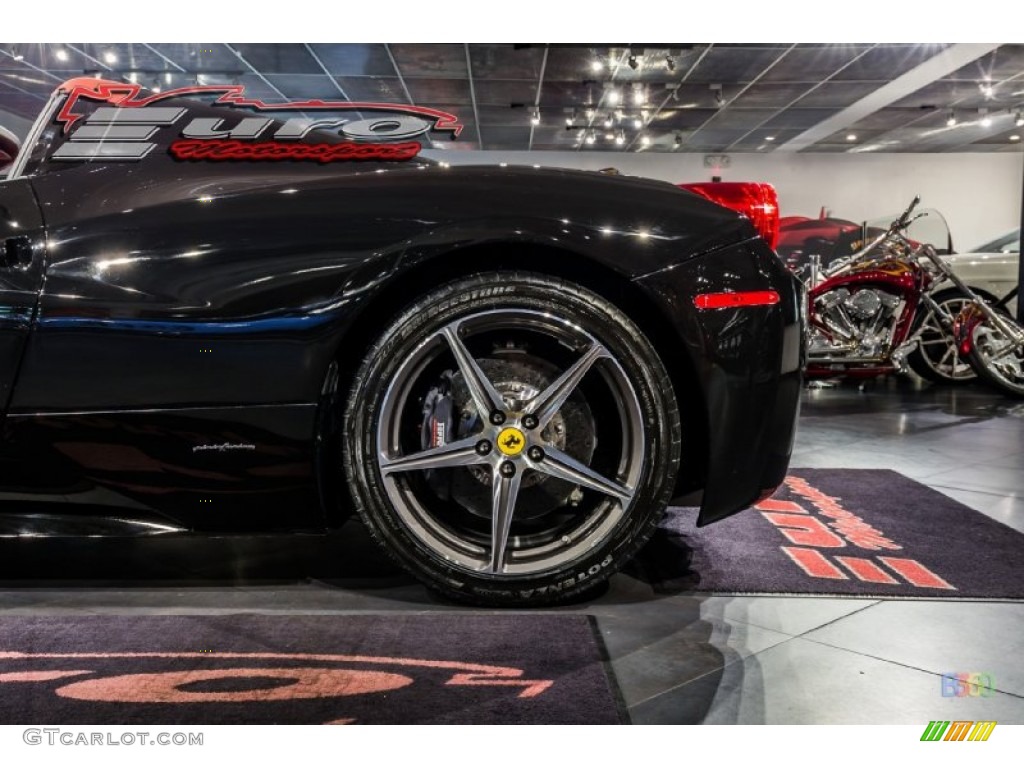 2013 458 Spider - Nero Daytona (Black Metallic) / Rosso photo #20