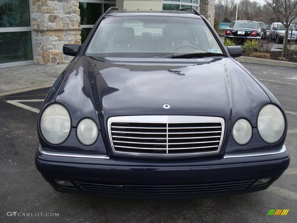 1999 E 320 4Matic Wagon - Midnight Blue / Parchment photo #4