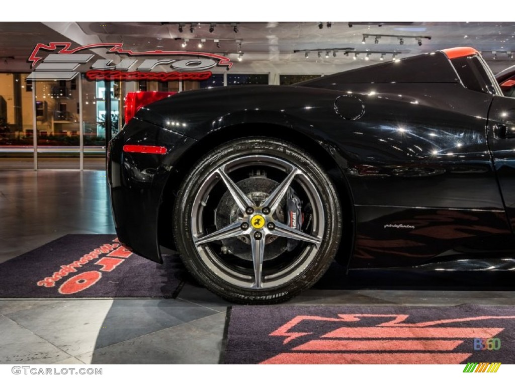 2013 458 Spider - Nero Daytona (Black Metallic) / Rosso photo #26