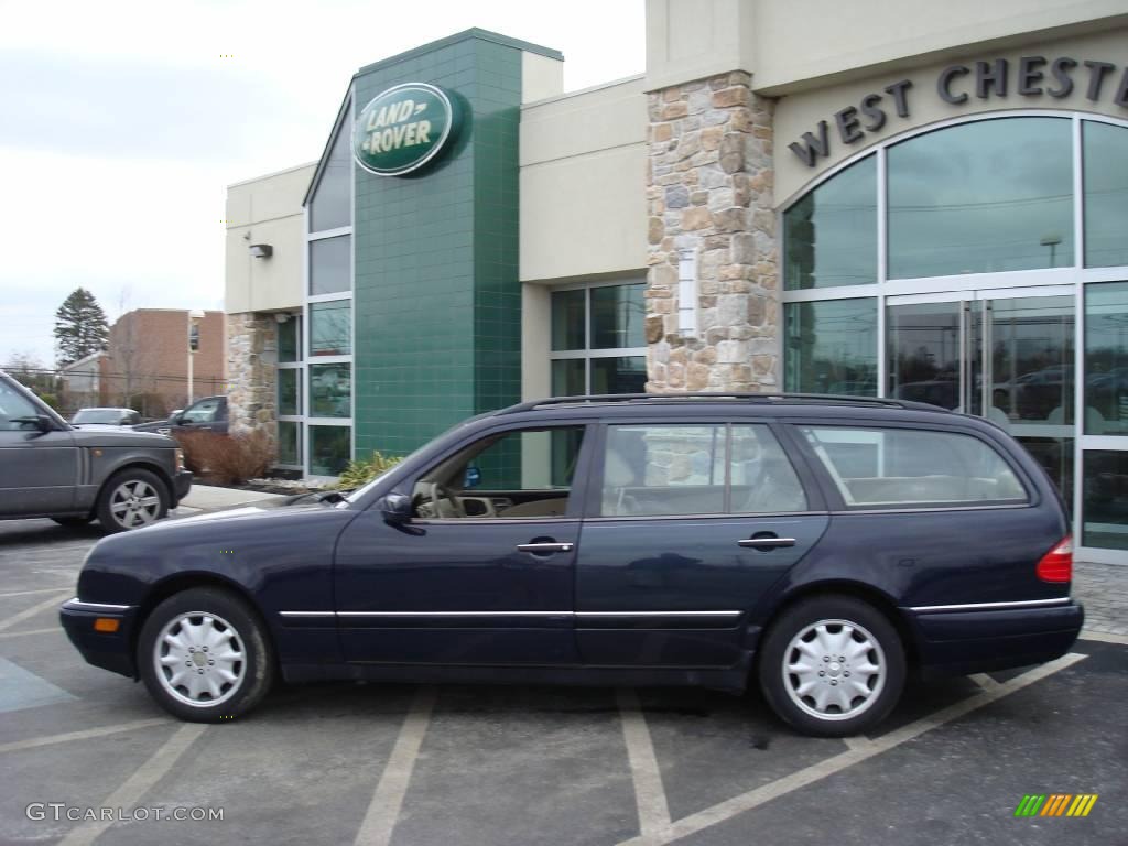 1999 E 320 4Matic Wagon - Midnight Blue / Parchment photo #10