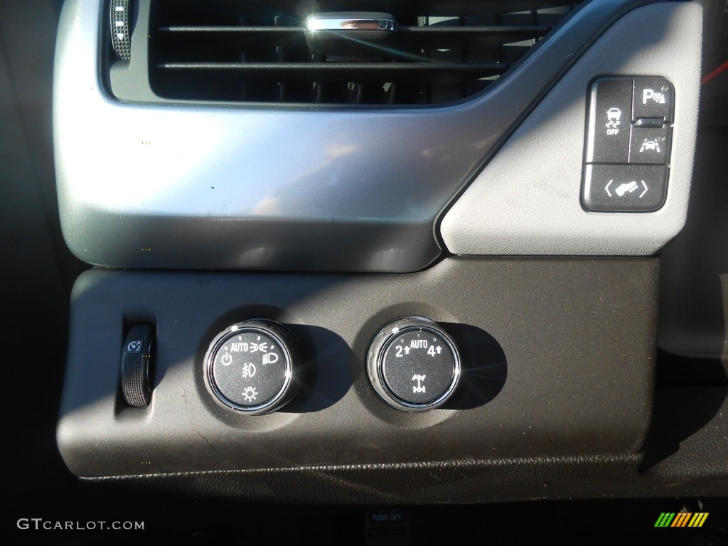 2017 Chevrolet Tahoe LT 4WD Controls Photo #116836673