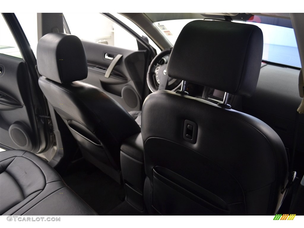 2011 Rogue SV - Gotham Gray Metallic / Black photo #19
