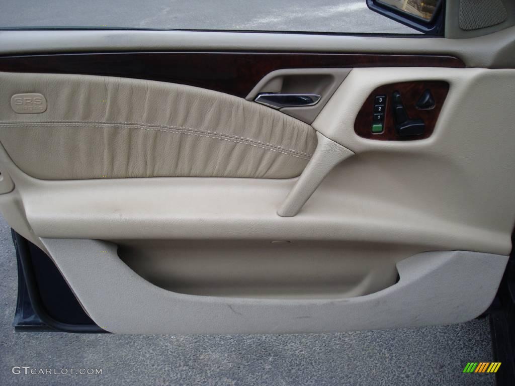 1999 E 320 4Matic Wagon - Midnight Blue / Parchment photo #13