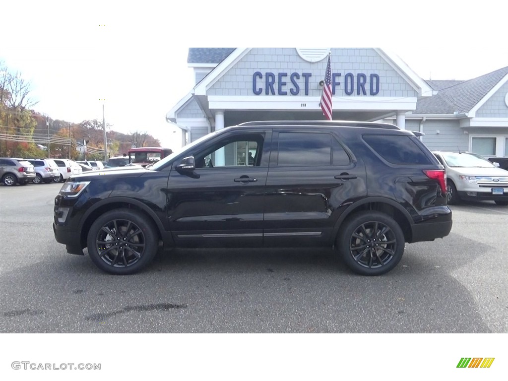 2017 Explorer XLT 4WD - Shadow Black / Ebony Black photo #4