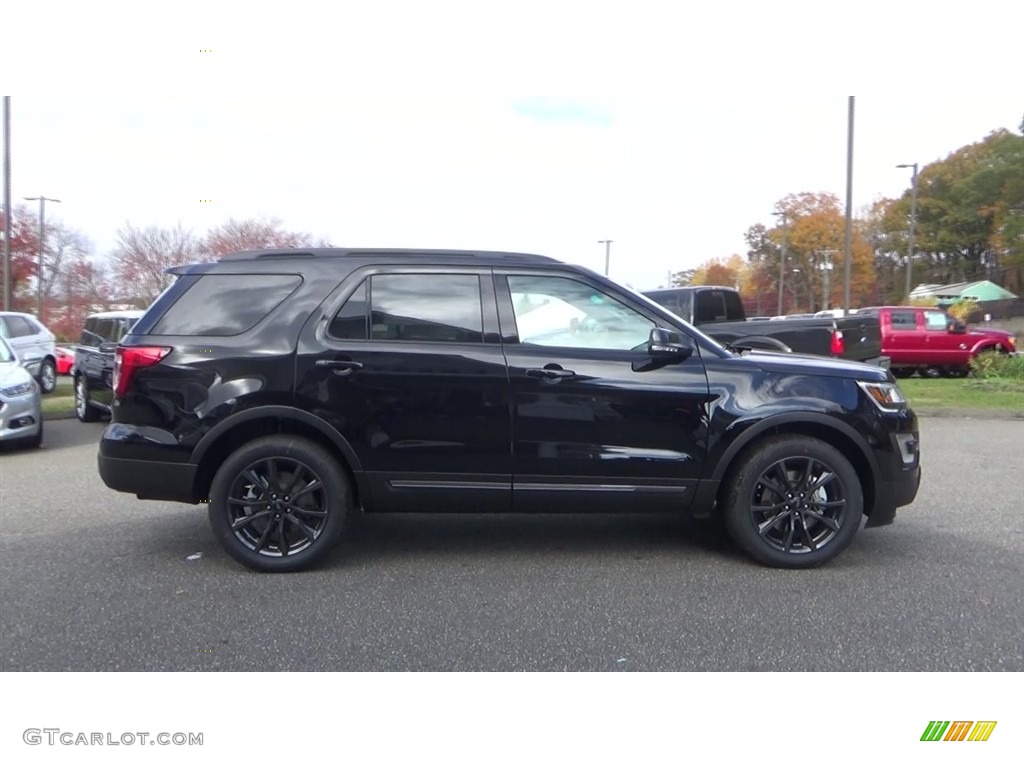 2017 Explorer XLT 4WD - Shadow Black / Ebony Black photo #8