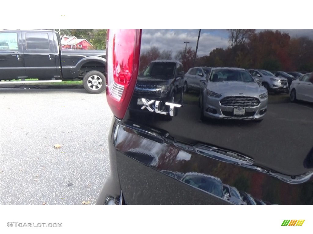 2017 Explorer XLT 4WD - Shadow Black / Ebony Black photo #10