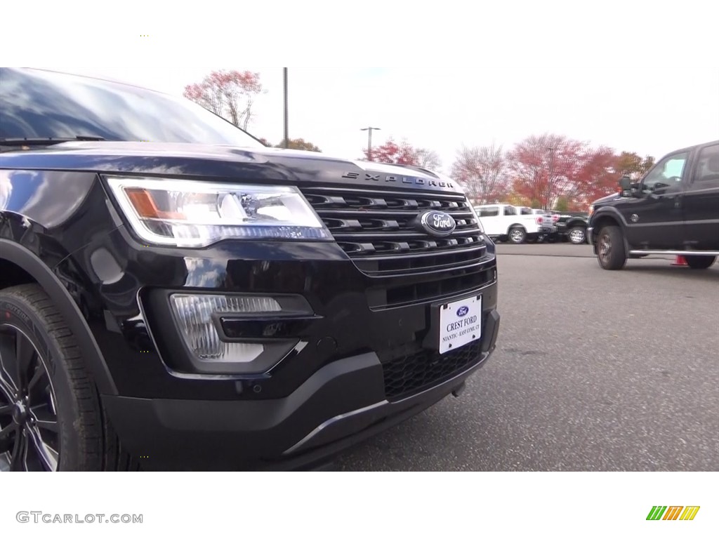 2017 Explorer XLT 4WD - Shadow Black / Ebony Black photo #29