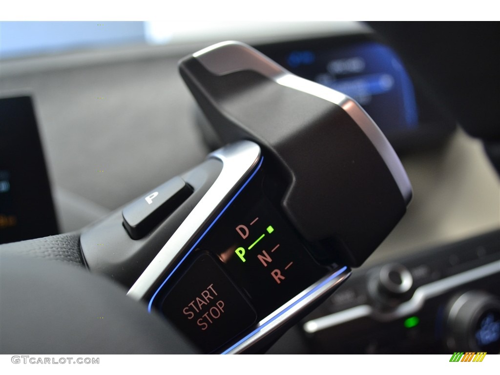 2017 BMW i3 Standard i3 Model Controls Photo #116846120