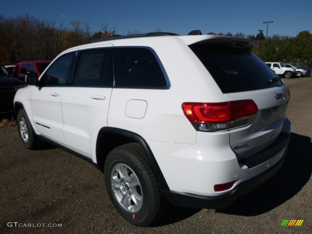 2017 Grand Cherokee Laredo E 4x4 - Bright White / Black/Light Frost Beige photo #5