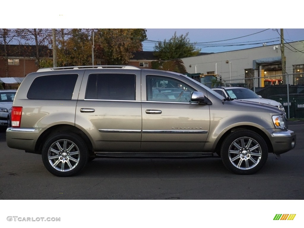 2007 Aspen Limited HEMI 4WD - Light Khaki Beige Metallic / Dark Slate Gray/Light Slate Gray photo #5