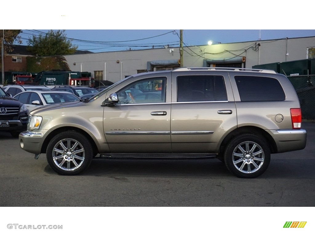 2007 Aspen Limited HEMI 4WD - Light Khaki Beige Metallic / Dark Slate Gray/Light Slate Gray photo #6