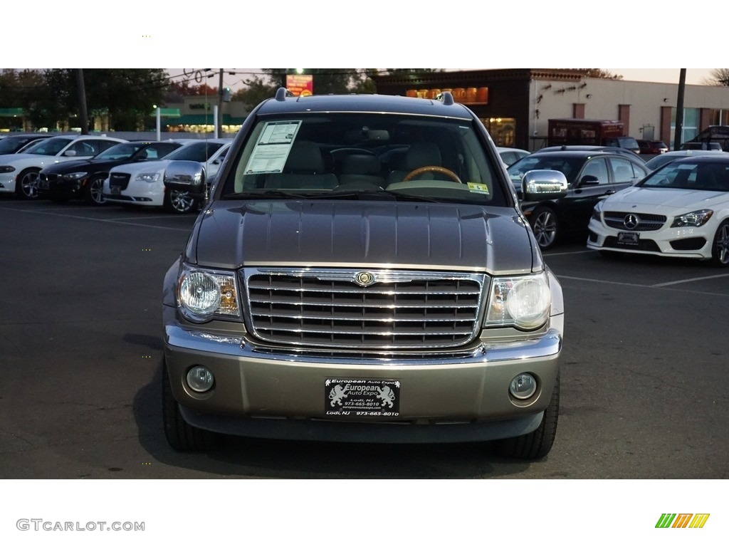 2007 Aspen Limited HEMI 4WD - Light Khaki Beige Metallic / Dark Slate Gray/Light Slate Gray photo #8