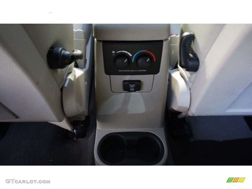 2007 Aspen Limited HEMI 4WD - Light Khaki Beige Metallic / Dark Slate Gray/Light Slate Gray photo #17