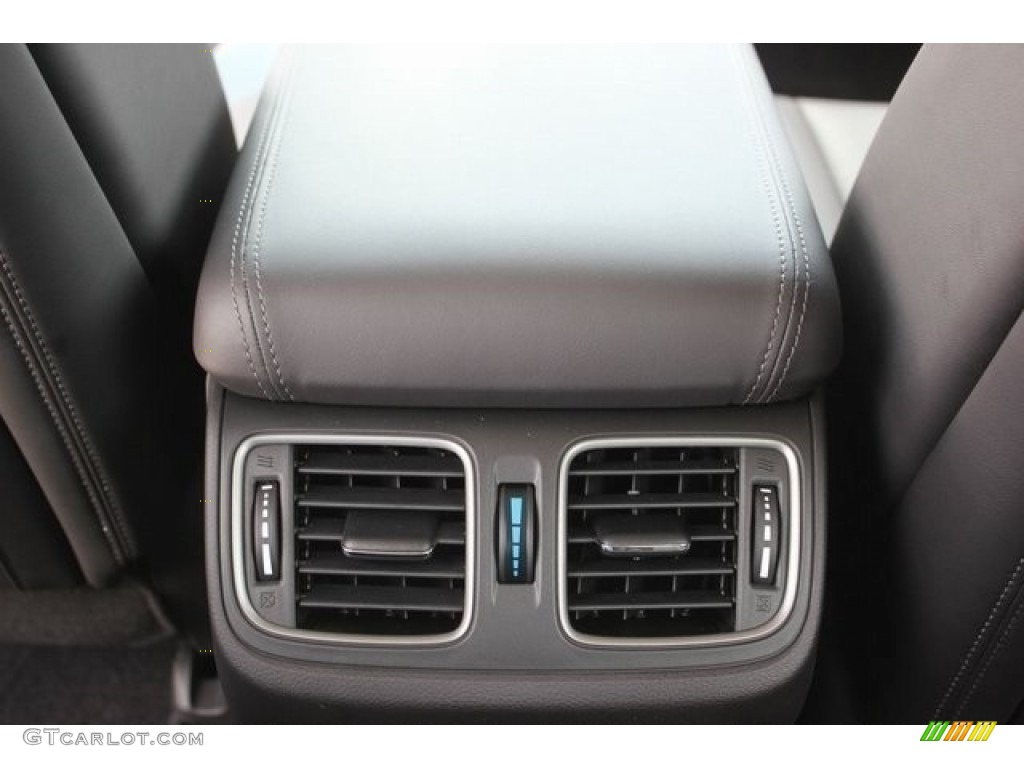 2017 Acura RLX Technology Controls Photo #116863749