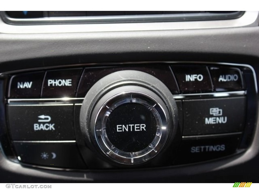 2017 Acura RLX Technology Controls Photo #116863836