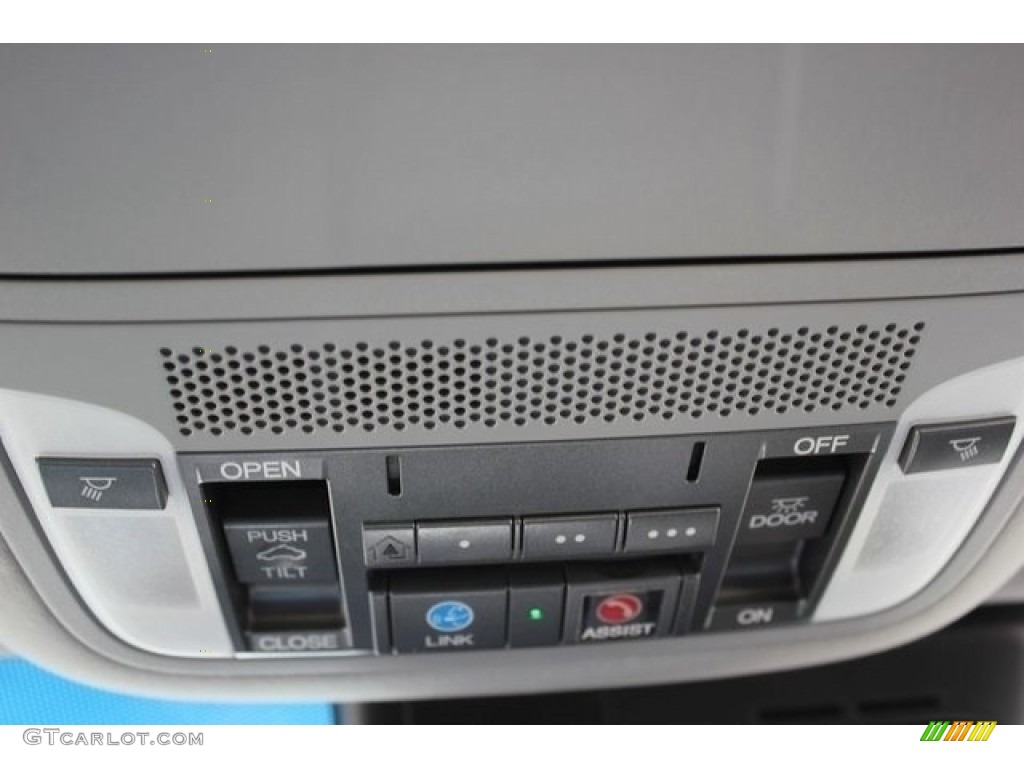 2017 Acura RLX Technology Controls Photo #116864067