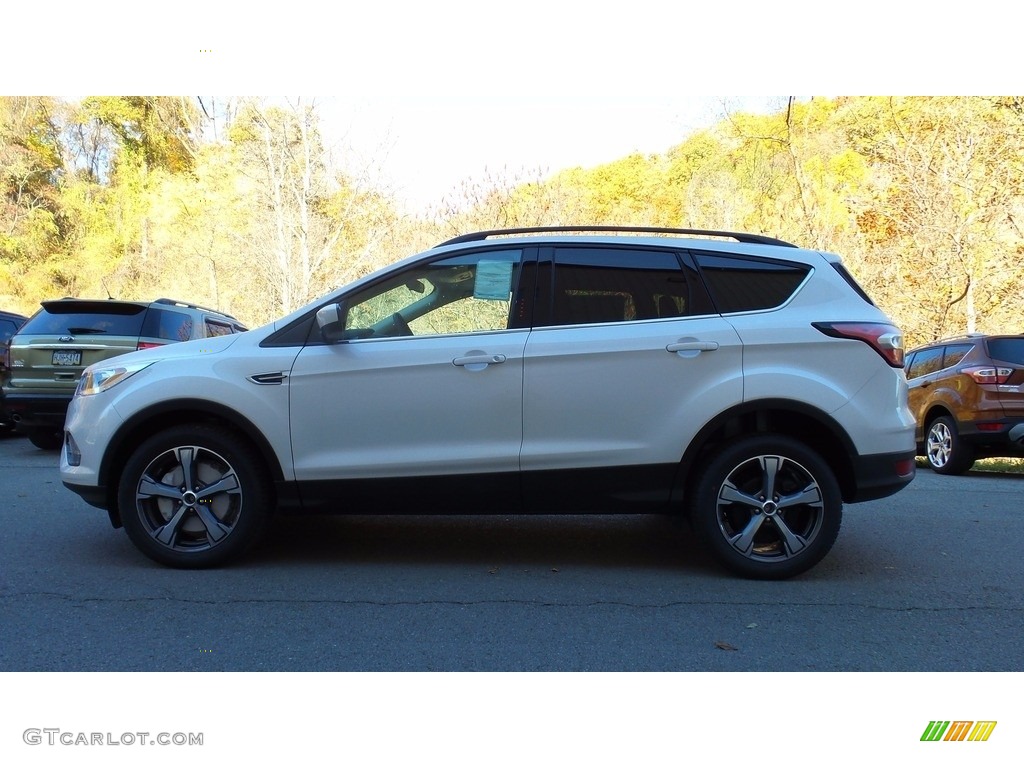 2017 Escape SE 4WD - Oxford White / Charcoal Black photo #1