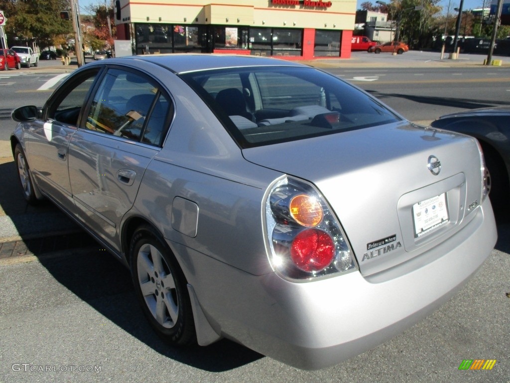2003 Altima 2.5 S - Sheer Silver Metallic / Charcoal photo #4