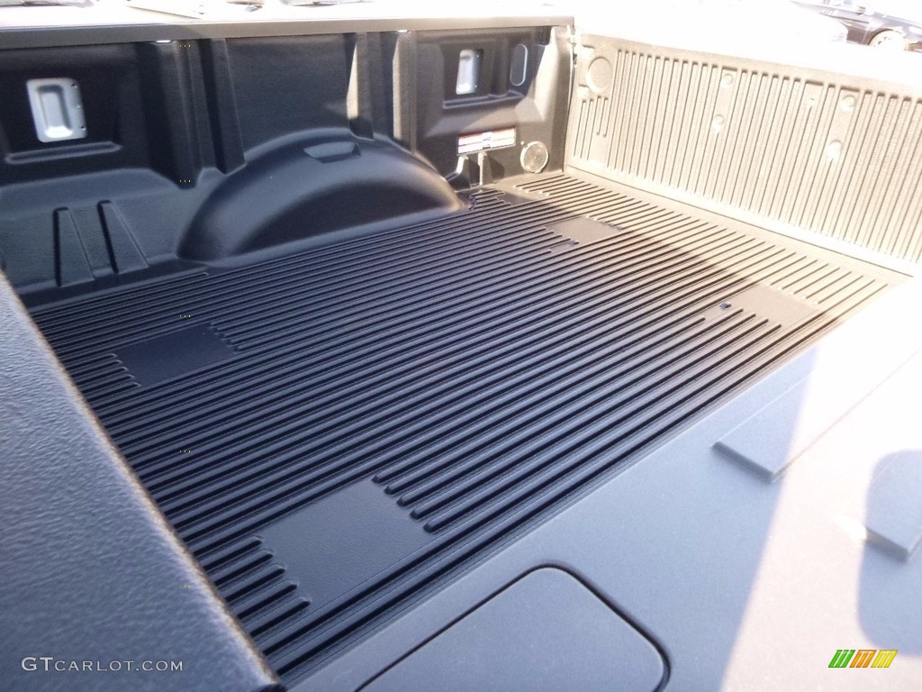 2017 F150 XL SuperCab 4x4 - Ingot Silver / Earth Gray photo #15