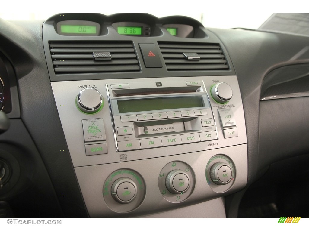 2005 Solara SE V6 Coupe - Arctic Frost Pearl White / Dark Stone photo #8
