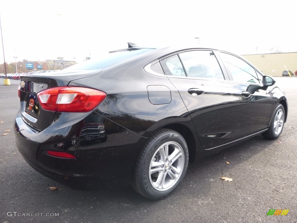 2017 Cruze LT - Mosaic Black Metallic / Jet Black photo #5