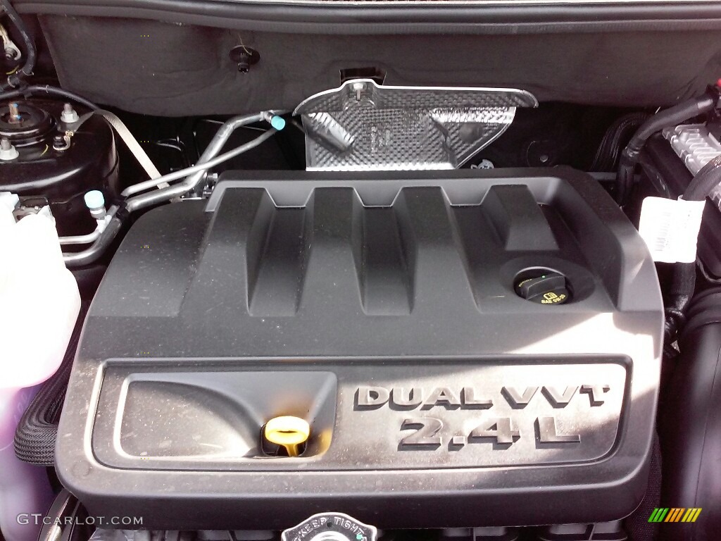 2017 Jeep Compass 75th Anniversary Edition Engine Photos