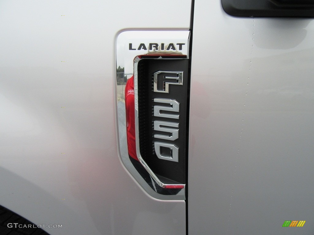 2017 Ford F250 Super Duty Lariat Crew Cab 4x4 Marks and Logos Photo #116887415