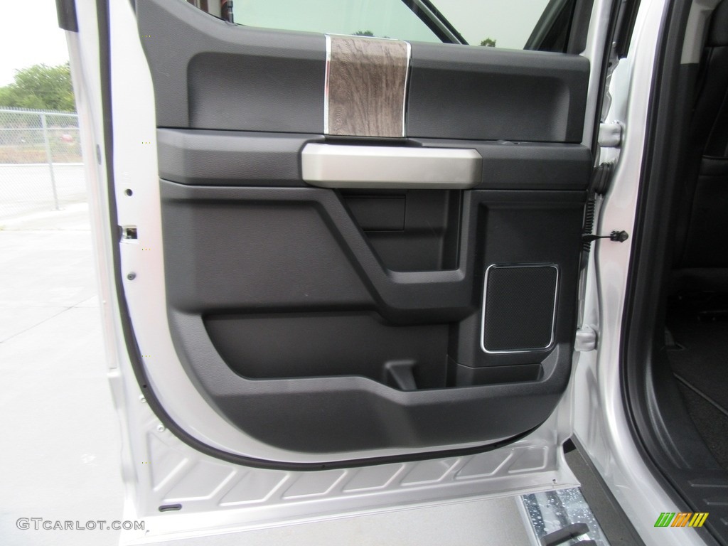 2017 Ford F250 Super Duty Lariat Crew Cab 4x4 Black Door Panel Photo #116887556