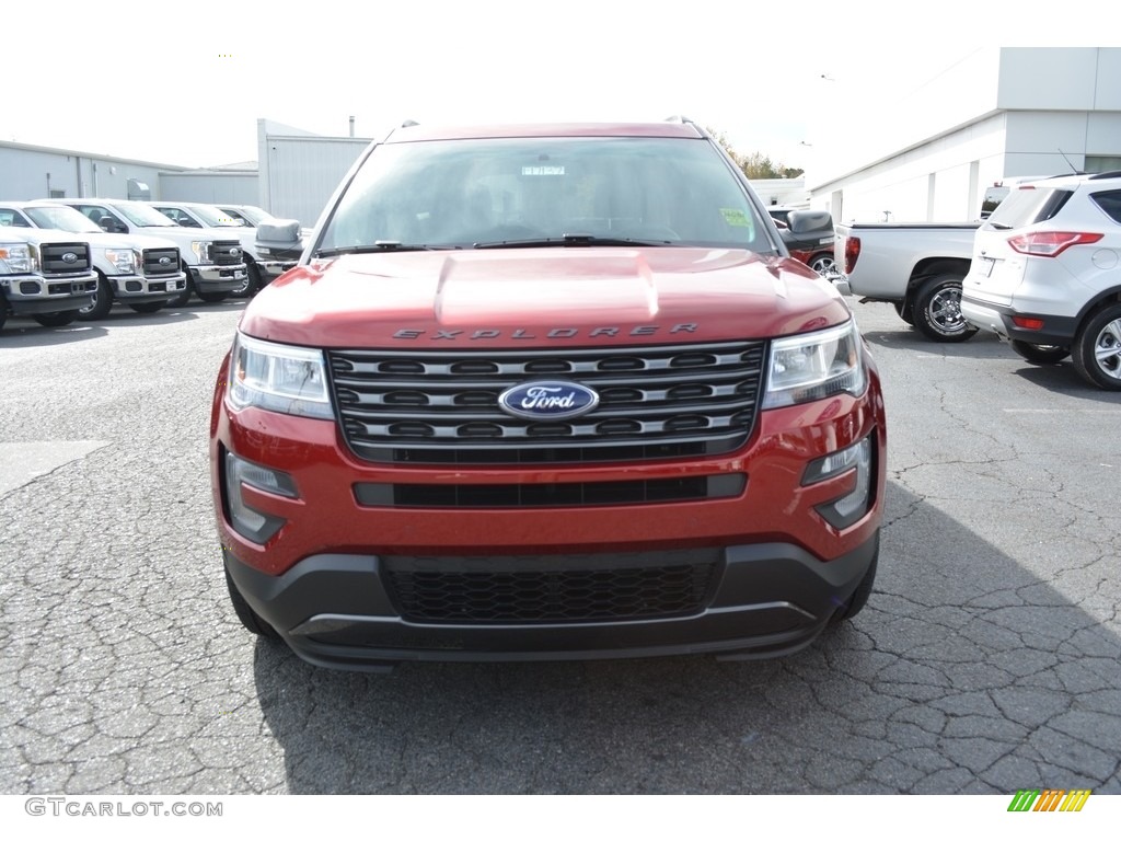 2017 Explorer XLT - Ruby Red / Ebony Black photo #4