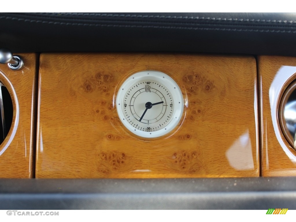 2004 Rolls-Royce Phantom Standard Phantom Model Moccasin/Black Dashboard Photo #116888276