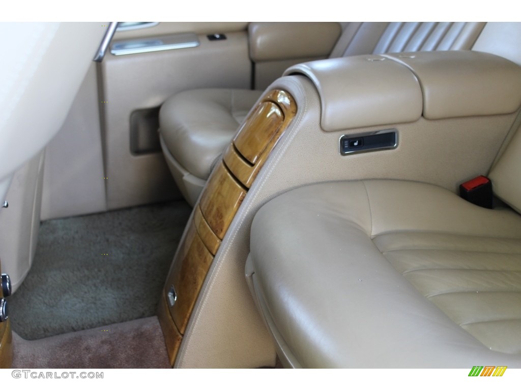 Moccasin/Black Interior 2004 Rolls-Royce Phantom Standard Phantom Model Photo #116888447