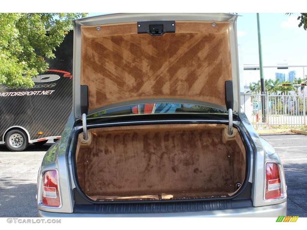 2004 Rolls-Royce Phantom Standard Phantom Model Trunk Photo #116888783