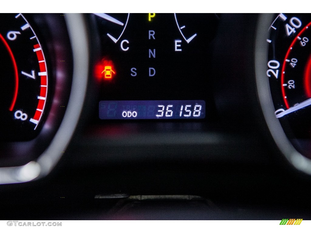 2013 Highlander SE - Black / Black photo #31